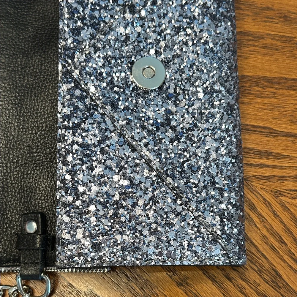 Rebecca Minkoff🩶Silver and Black Sparkle Glitter Leo Clutch/Crossbody  8”W x 4”H